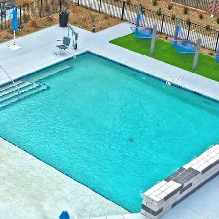 Downtown Augusta Beauty 2 Bed Apt Dış mekan fotoğraf